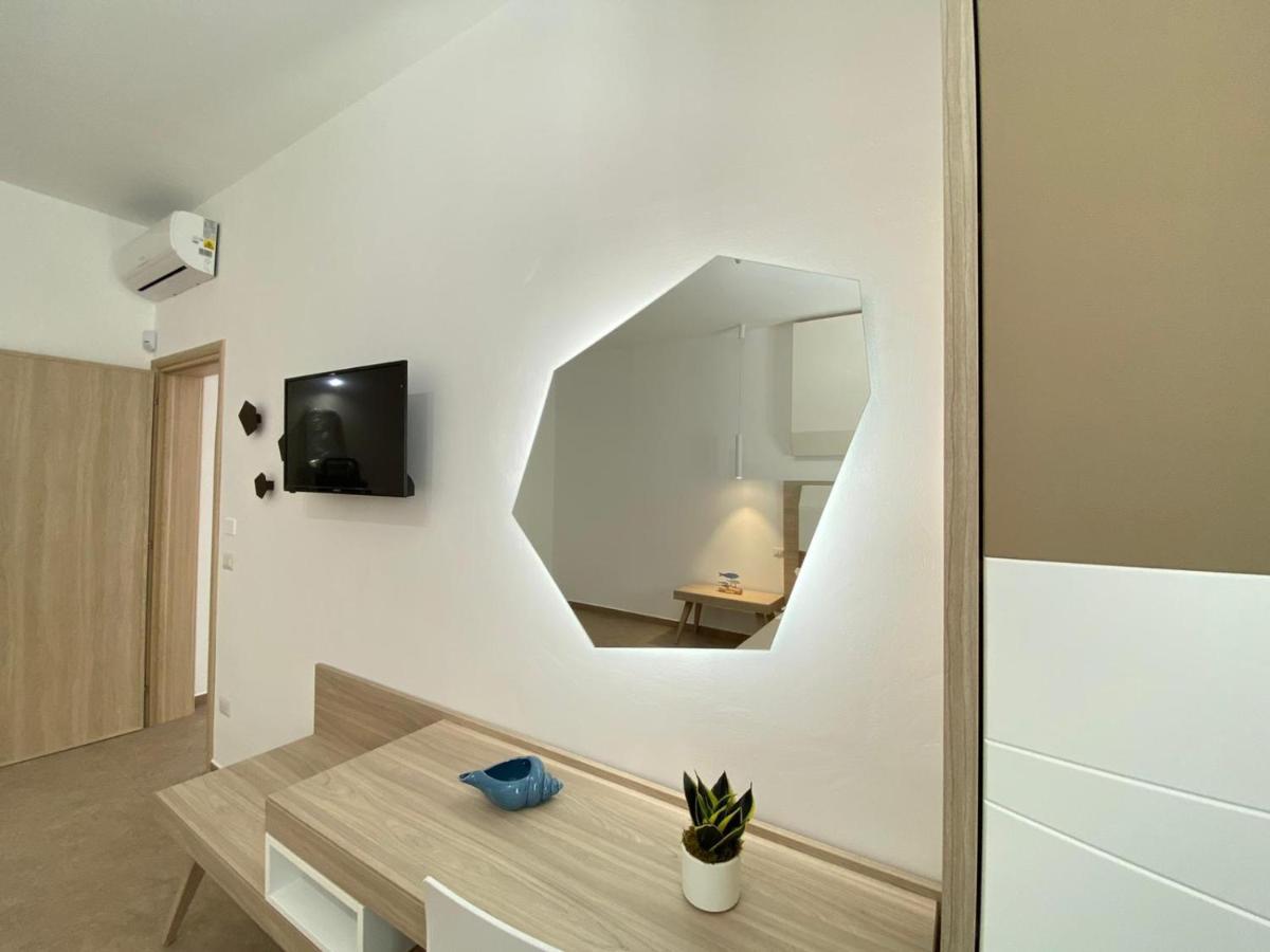 Giaro' Apartments Порто-Чезарео Екстер'єр фото